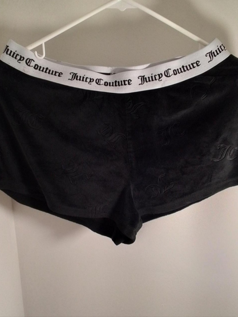 2 Pack Juicy Couture Pink & Black Soft Shorts 🛍 - Picture 4 of 8